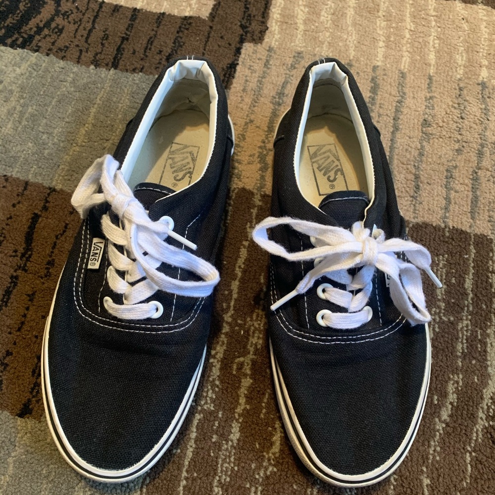 Women’s size 9 Vans